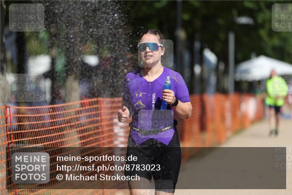 07.09.2025 - 19. Norderstedt Triathlon Michael Strokosch http://msf.ph/oto/8783023 07.09.2025 12:14:13 Laufen 1246 meine-sportfotos.de