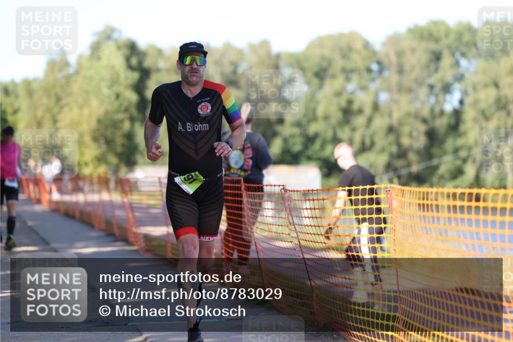 07.09.2025 - 19. Norderstedt Triathlon Michael Strokosch http://msf.ph/oto/8783029 07.09.2025 16:11:15 Laufen 491, 950, 1481 meine-sportfotos.de