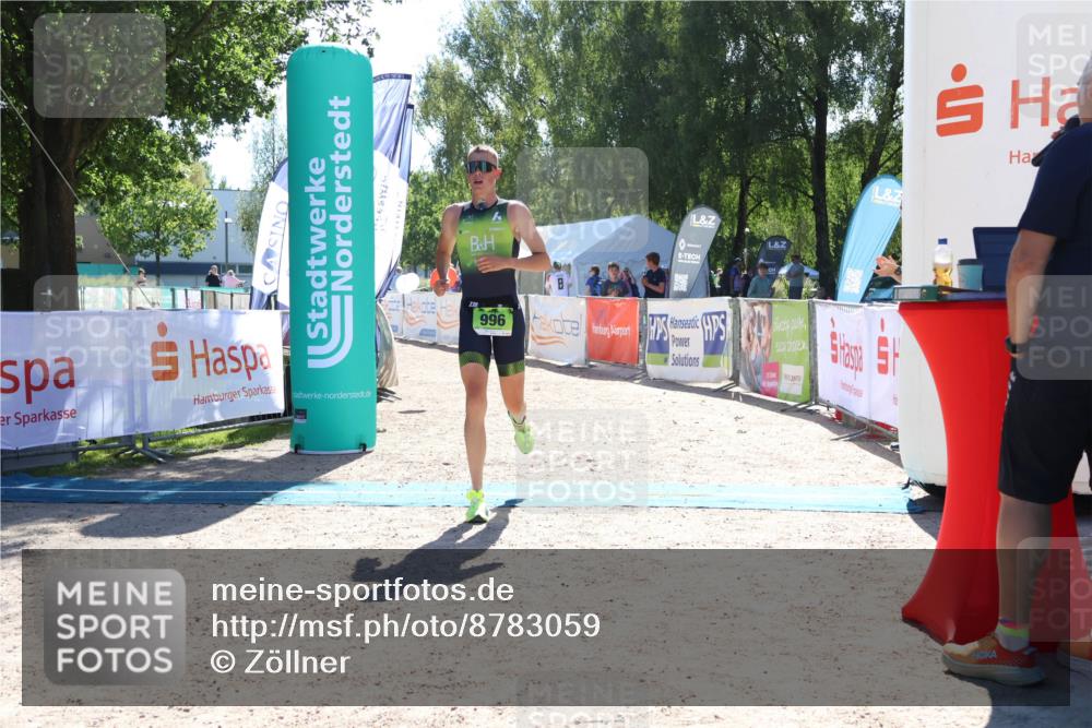 07.09.2025 - 19. Norderstedt Triathlon Zöllner http://msf.ph/oto/8783059 07.09.2025 15:02:52 Ziel 996 meine-sportfotos.de