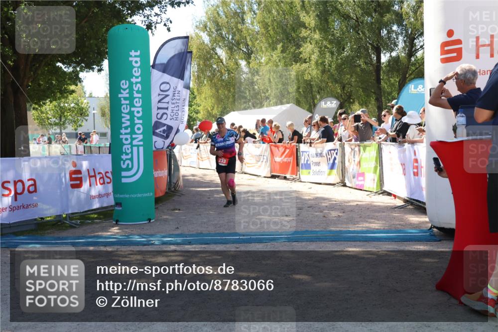 07.09.2025 - 19. Norderstedt Triathlon Zöllner http://msf.ph/oto/8783066 07.09.2025 13:03:40 Ziel 233, 1251 meine-sportfotos.de