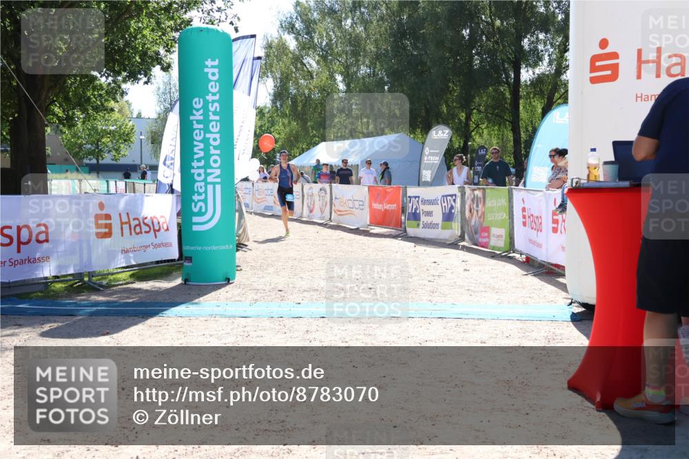 07.09.2025 - 19. Norderstedt Triathlon Zöllner http://msf.ph/oto/8783070 07.09.2025 15:05:15 Ziel 392 meine-sportfotos.de