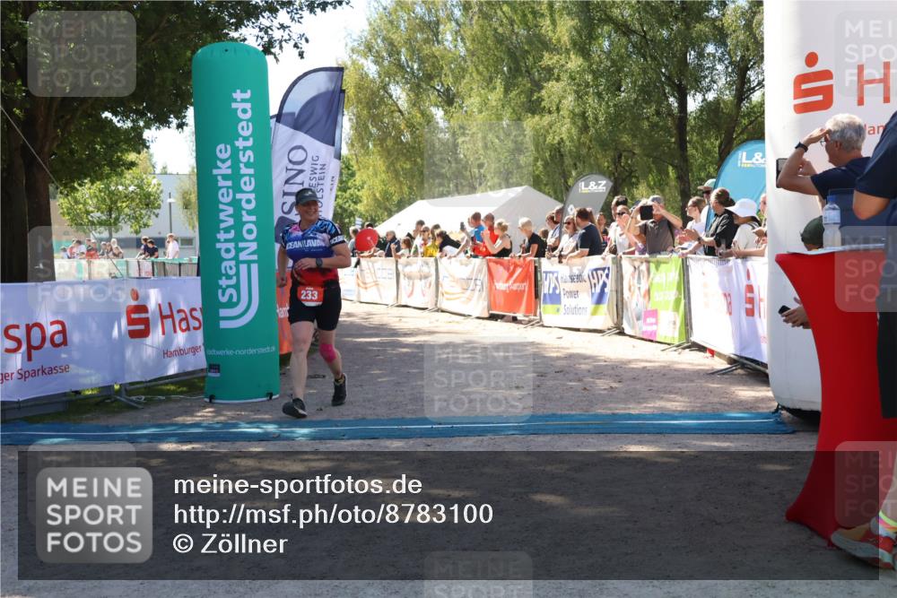 07.09.2025 - 19. Norderstedt Triathlon Zöllner http://msf.ph/oto/8783100 07.09.2025 13:03:42 Ziel 233, 721, 1251 meine-sportfotos.de