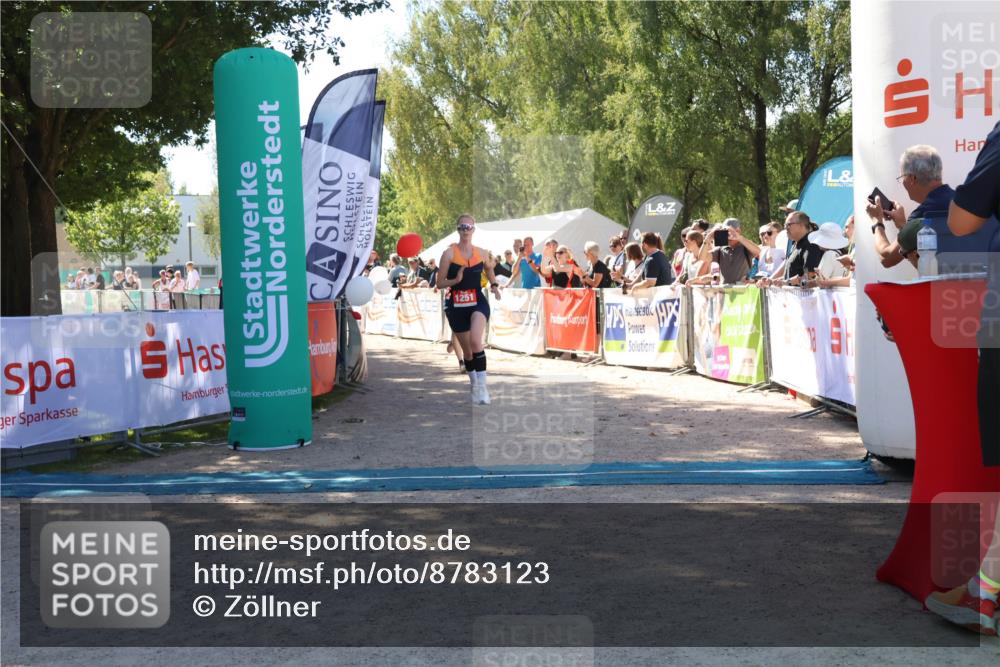 07.09.2025 - 19. Norderstedt Triathlon Zöllner http://msf.ph/oto/8783123 07.09.2025 13:03:45 Ziel 233, 721, 1251 meine-sportfotos.de