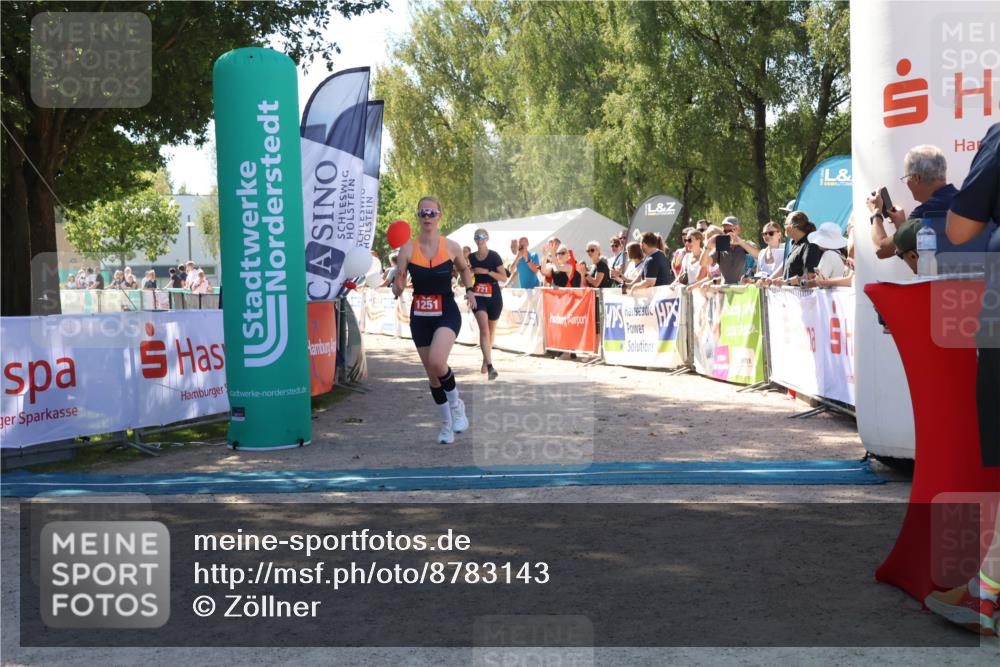 07.09.2025 - 19. Norderstedt Triathlon Zöllner http://msf.ph/oto/8783143 07.09.2025 13:03:45 Ziel 233, 721, 1251 meine-sportfotos.de