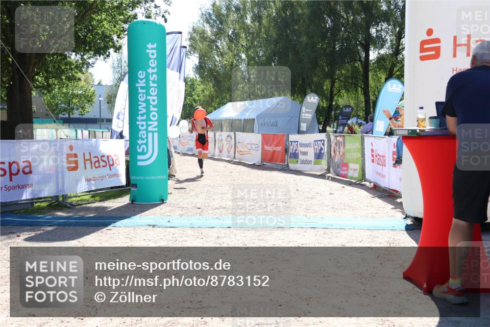 07.09.2025 - 19. Norderstedt Triathlon Zöllner http://msf.ph/oto/8783152 07.09.2025 15:07:41 Ziel 974 meine-sportfotos.de