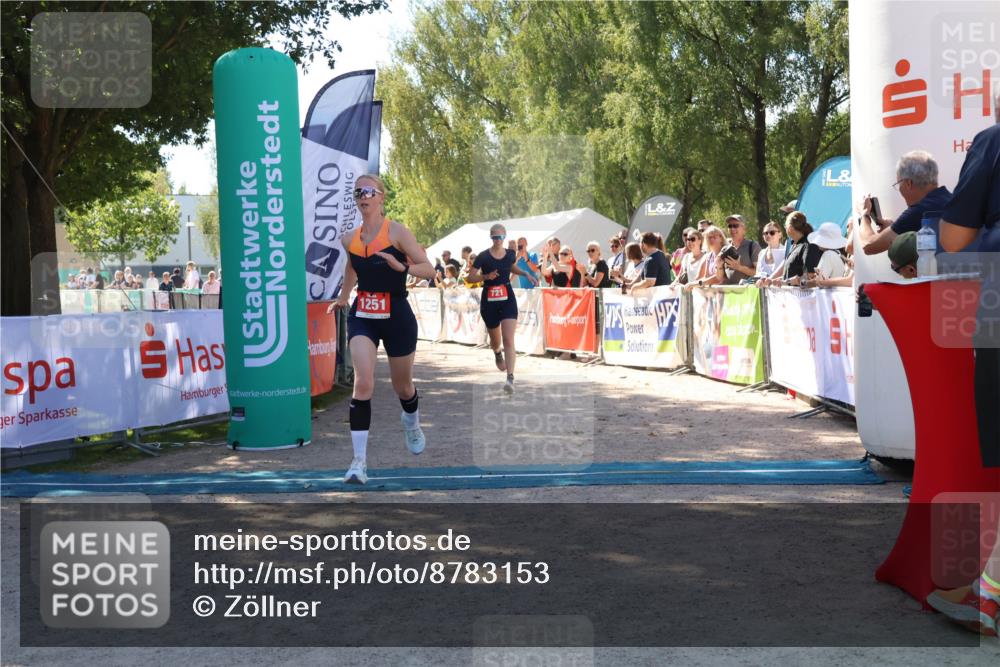 07.09.2025 - 19. Norderstedt Triathlon Zöllner http://msf.ph/oto/8783153 07.09.2025 13:03:46 Ziel 233, 721, 1251 meine-sportfotos.de