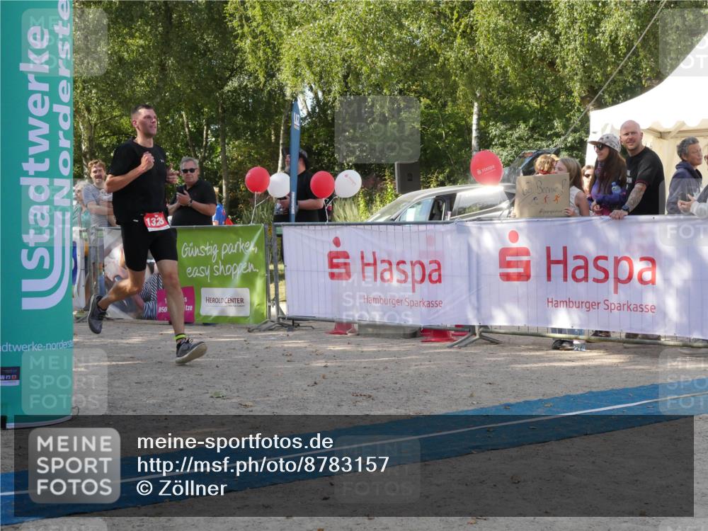 07.09.2025 - 19. Norderstedt Triathlon Zöllner http://msf.ph/oto/8783157 07.09.2025 11:50:27 Ziel 1323 meine-sportfotos.de