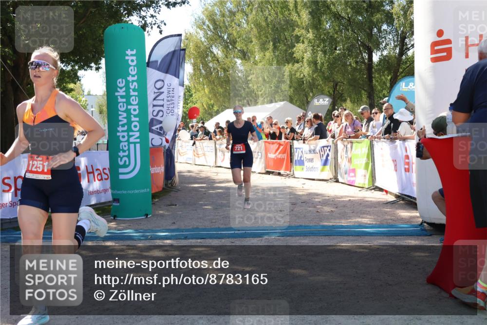 07.09.2025 - 19. Norderstedt Triathlon Zöllner http://msf.ph/oto/8783165 07.09.2025 13:03:47 Ziel 182, 233, 721, 1251 meine-sportfotos.de