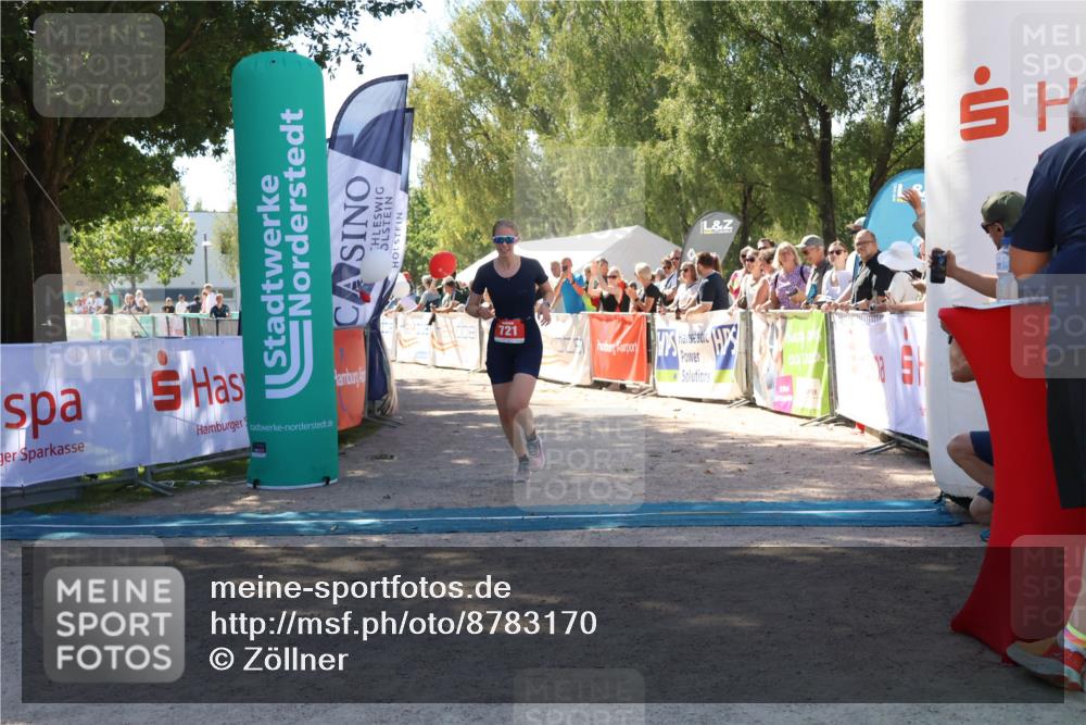 07.09.2025 - 19. Norderstedt Triathlon Zöllner http://msf.ph/oto/8783170 07.09.2025 13:03:47 Ziel 182, 233, 721, 1251 meine-sportfotos.de