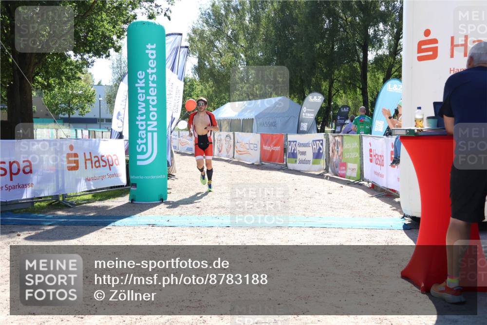 07.09.2025 - 19. Norderstedt Triathlon Zöllner http://msf.ph/oto/8783188 07.09.2025 15:07:42 Ziel 974 meine-sportfotos.de