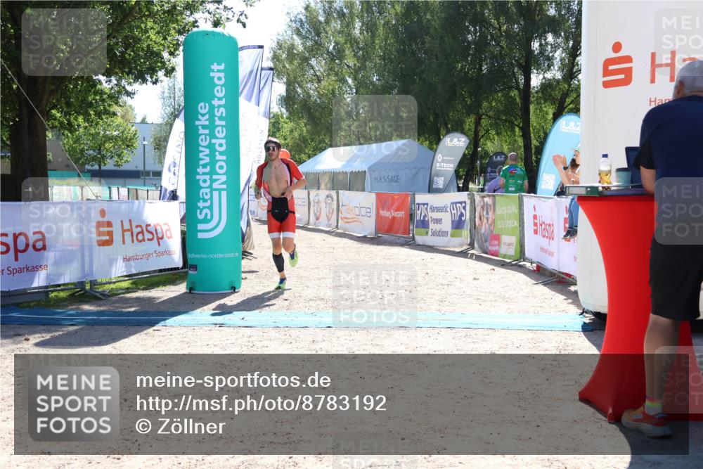 07.09.2025 - 19. Norderstedt Triathlon Zöllner http://msf.ph/oto/8783192 07.09.2025 15:07:43 Ziel 974 meine-sportfotos.de