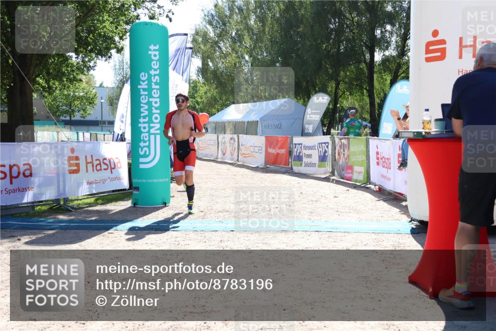 07.09.2025 - 19. Norderstedt Triathlon Zöllner http://msf.ph/oto/8783196 07.09.2025 15:07:43 Ziel 974 meine-sportfotos.de