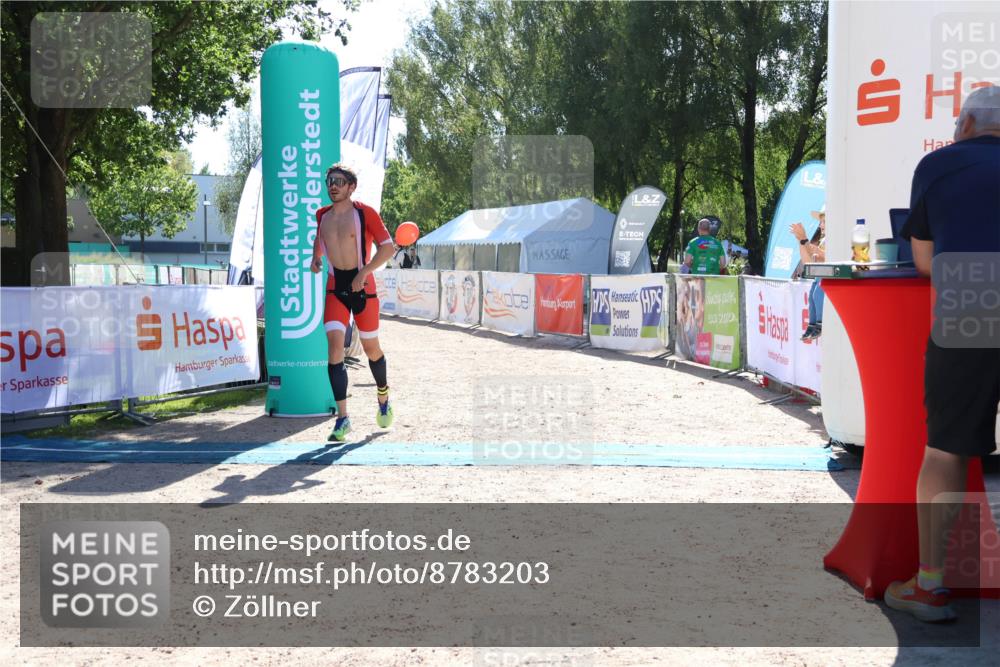 07.09.2025 - 19. Norderstedt Triathlon Zöllner http://msf.ph/oto/8783203 07.09.2025 15:07:43 Ziel 974 meine-sportfotos.de