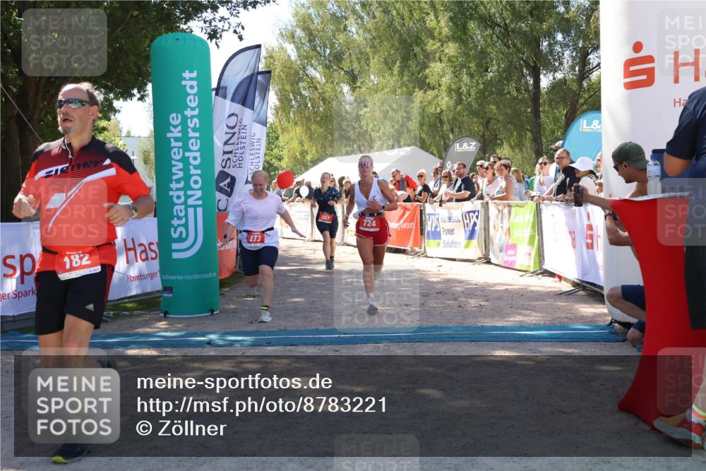 07.09.2025 - 19. Norderstedt Triathlon Zöllner http://msf.ph/oto/8783221 07.09.2025 13:03:53 Ziel 182, 207, 273, 721, 724 meine-sportfotos.de