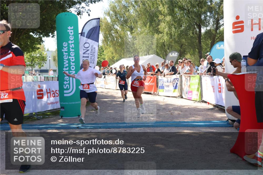 07.09.2025 - 19. Norderstedt Triathlon Zöllner http://msf.ph/oto/8783225 07.09.2025 13:03:54 Ziel 182, 207, 273, 724 meine-sportfotos.de