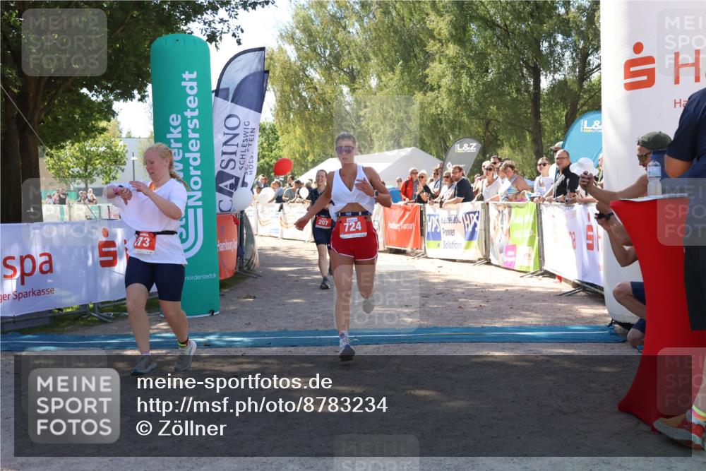 07.09.2025 - 19. Norderstedt Triathlon Zöllner http://msf.ph/oto/8783234 07.09.2025 13:03:54 Ziel 182, 207, 273, 724 meine-sportfotos.de