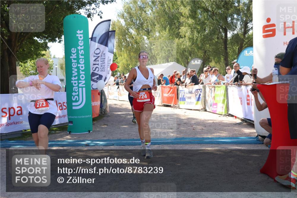 07.09.2025 - 19. Norderstedt Triathlon Zöllner http://msf.ph/oto/8783239 07.09.2025 13:03:54 Ziel 182, 207, 273, 724 meine-sportfotos.de