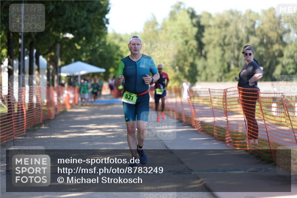 07.09.2025 - 19. Norderstedt Triathlon Michael Strokosch http://msf.ph/oto/8783249 07.09.2025 16:11:31 Laufen 531, 552 meine-sportfotos.de