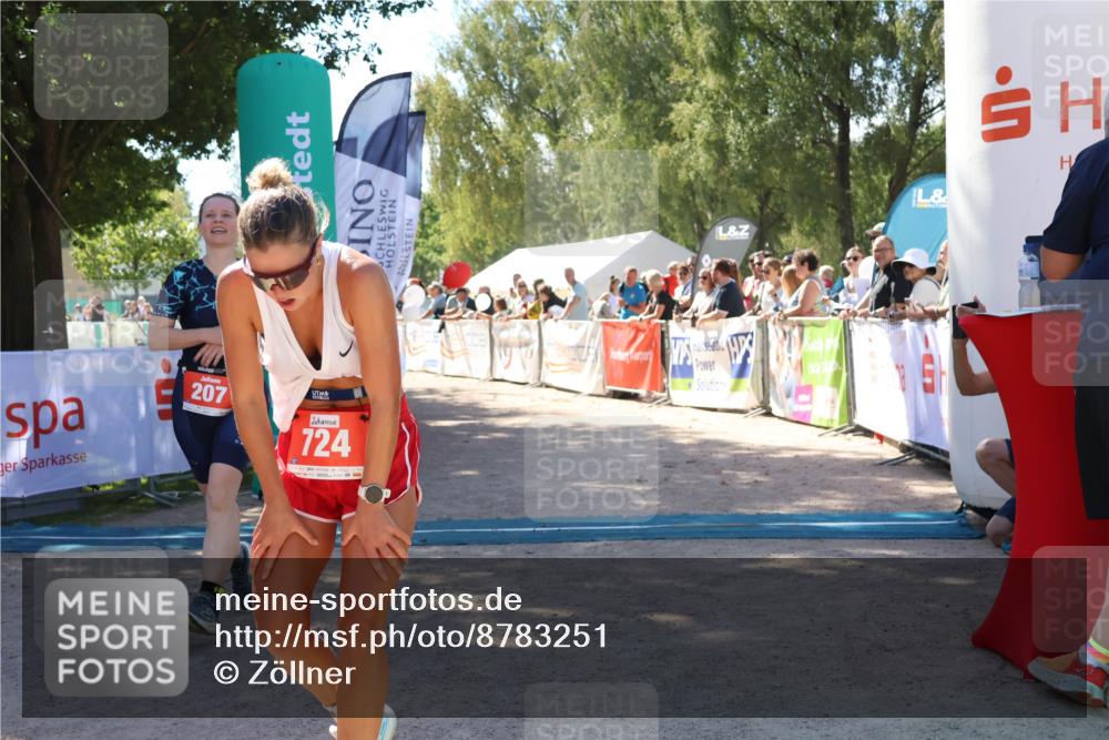 07.09.2025 - 19. Norderstedt Triathlon Zöllner http://msf.ph/oto/8783251 07.09.2025 13:03:57 Ziel 182, 207, 273, 724 meine-sportfotos.de