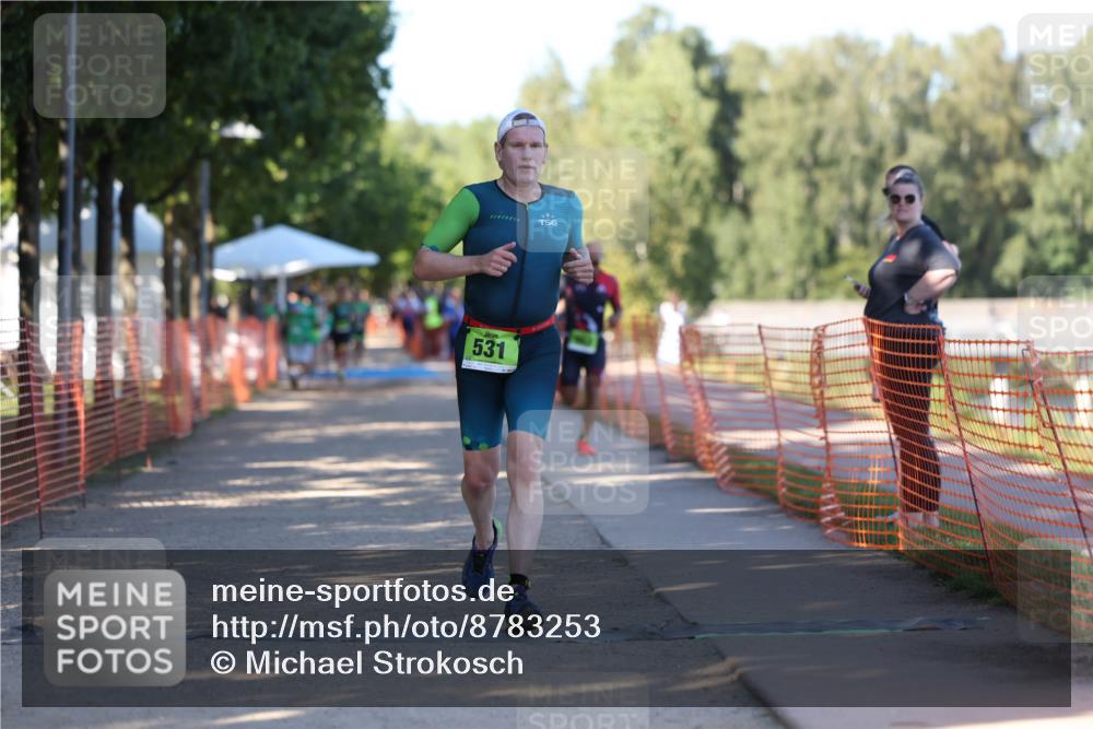 07.09.2025 - 19. Norderstedt Triathlon Michael Strokosch http://msf.ph/oto/8783253 07.09.2025 16:11:31 Laufen 531, 552 meine-sportfotos.de