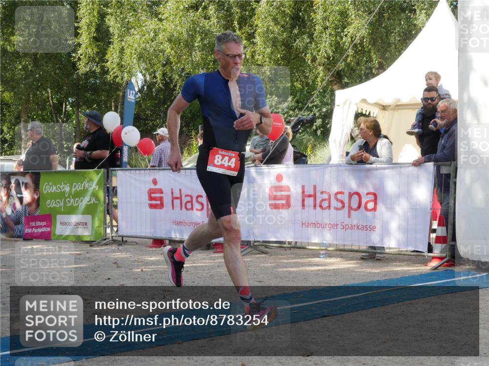 07.09.2025 - 19. Norderstedt Triathlon Zöllner http://msf.ph/oto/8783254 07.09.2025 11:52:06 Ziel 844 meine-sportfotos.de