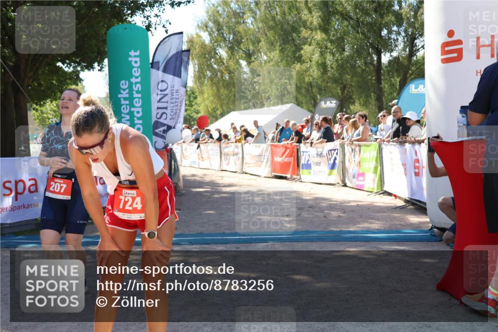 07.09.2025 - 19. Norderstedt Triathlon Zöllner http://msf.ph/oto/8783256 07.09.2025 13:03:57 Ziel 182, 207, 273, 724 meine-sportfotos.de