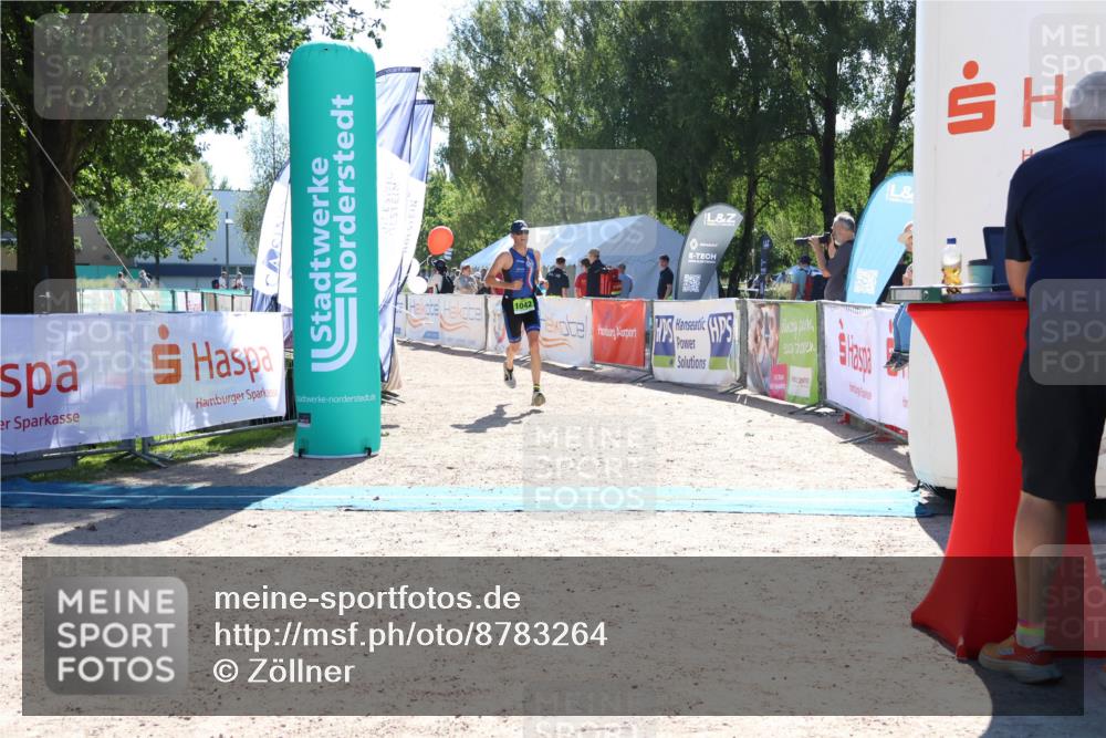 07.09.2025 - 19. Norderstedt Triathlon Zöllner http://msf.ph/oto/8783264 07.09.2025 15:08:38 Ziel 1042 meine-sportfotos.de