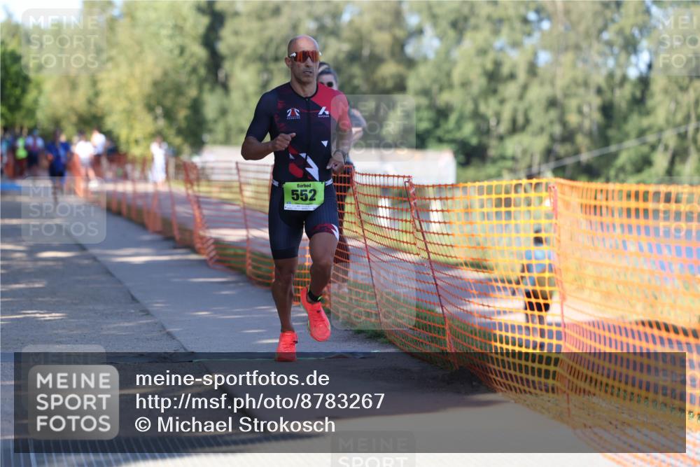 07.09.2025 - 19. Norderstedt Triathlon Michael Strokosch http://msf.ph/oto/8783267 07.09.2025 16:11:35 Laufen 531, 552 meine-sportfotos.de