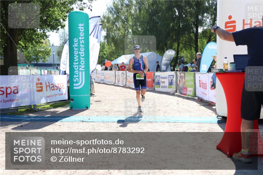 07.09.2025 - 19. Norderstedt Triathlon Zöllner http://msf.ph/oto/8783292 07.09.2025 15:08:39 Ziel 1042 meine-sportfotos.de