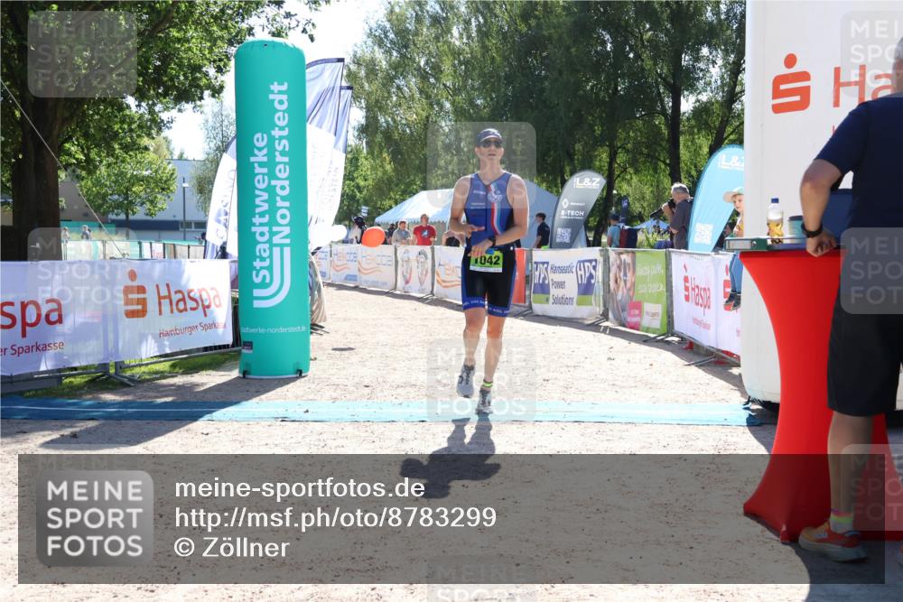 07.09.2025 - 19. Norderstedt Triathlon Zöllner http://msf.ph/oto/8783299 07.09.2025 15:08:39 Ziel 1042 meine-sportfotos.de