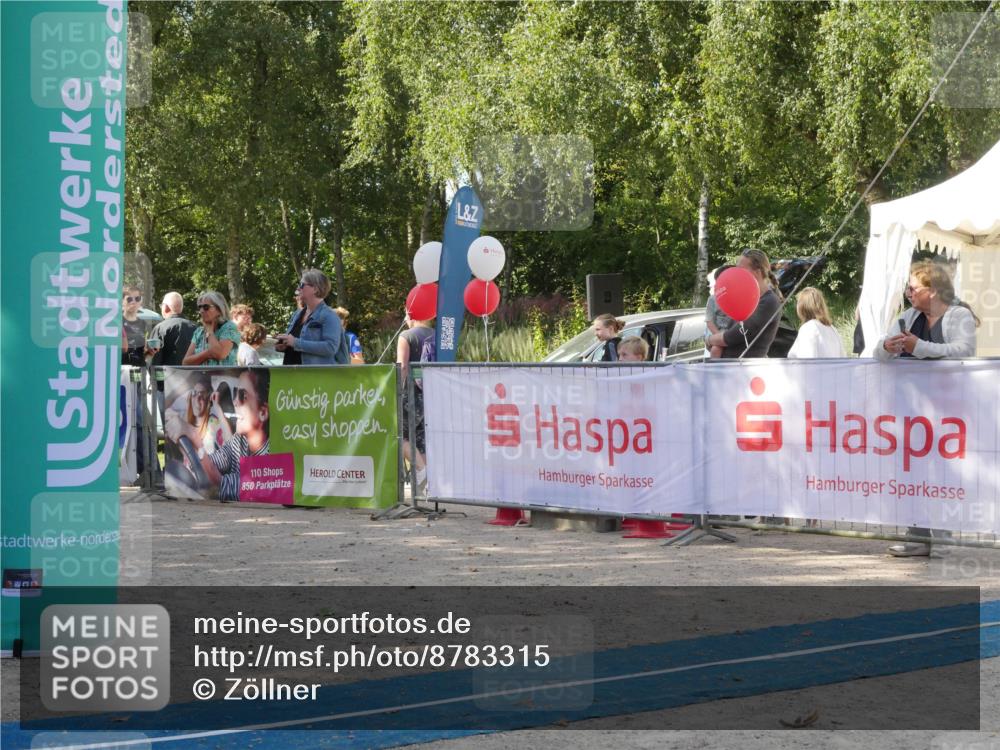 07.09.2025 - 19. Norderstedt Triathlon Zöllner http://msf.ph/oto/8783315 07.09.2025 11:53:35 Ziel 204, 1174, 1203 meine-sportfotos.de