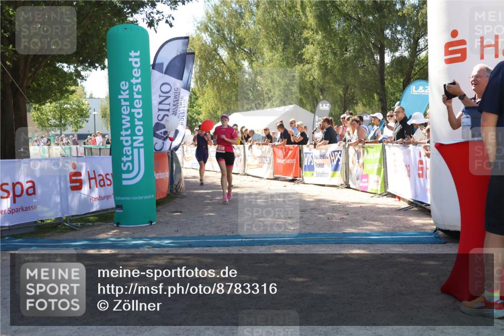 07.09.2025 - 19. Norderstedt Triathlon Zöllner http://msf.ph/oto/8783316 07.09.2025 13:04:29 Ziel 216, 1339 meine-sportfotos.de