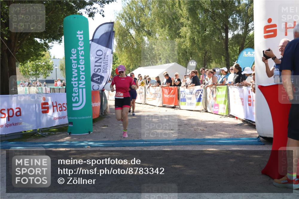 07.09.2025 - 19. Norderstedt Triathlon Zöllner http://msf.ph/oto/8783342 07.09.2025 13:04:30 Ziel 216, 1339 meine-sportfotos.de