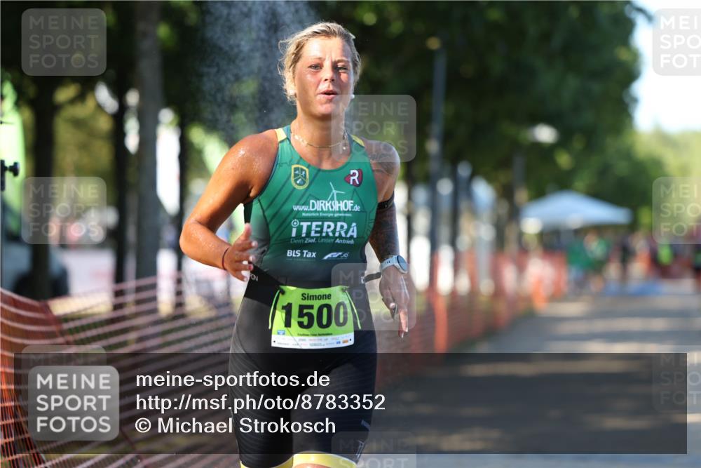 07.09.2025 - 19. Norderstedt Triathlon Michael Strokosch http://msf.ph/oto/8783352 07.09.2025 16:11:46 Laufen 1500 meine-sportfotos.de