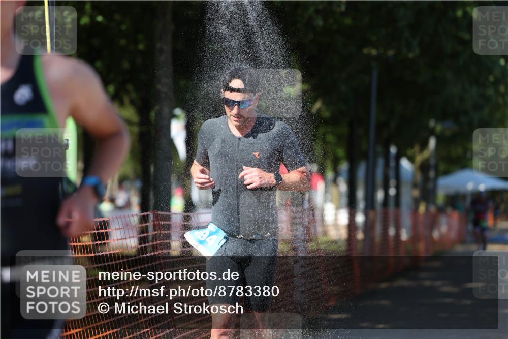 07.09.2025 - 19. Norderstedt Triathlon Michael Strokosch http://msf.ph/oto/8783380 07.09.2025 15:16:38 Laufen 394, 993 meine-sportfotos.de