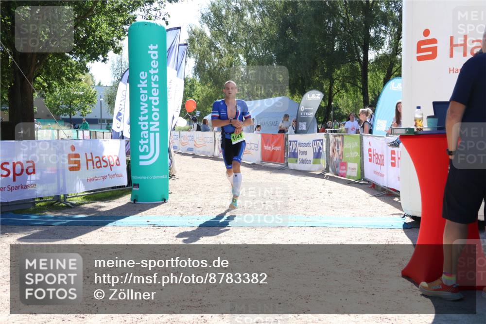 07.09.2025 - 19. Norderstedt Triathlon Zöllner http://msf.ph/oto/8783382 07.09.2025 15:11:36 Ziel 1041 meine-sportfotos.de