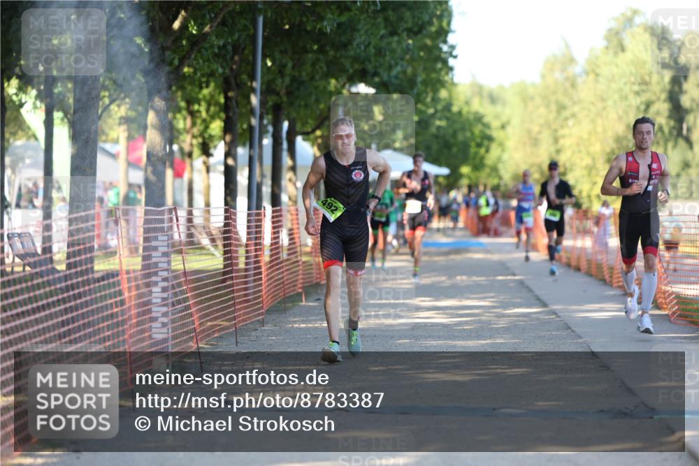 07.09.2025 - 19. Norderstedt Triathlon Michael Strokosch http://msf.ph/oto/8783387 07.09.2025 16:12:01 Laufen 492, 498, 506, 522 meine-sportfotos.de