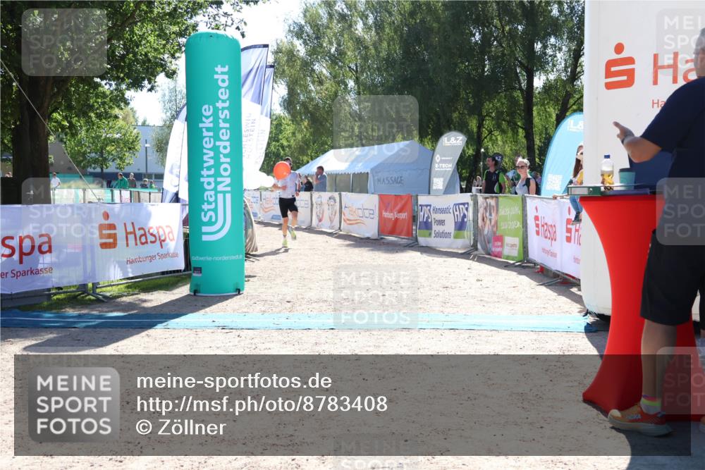 07.09.2025 - 19. Norderstedt Triathlon Zöllner http://msf.ph/oto/8783408 07.09.2025 15:11:55 Ziel 1421 meine-sportfotos.de