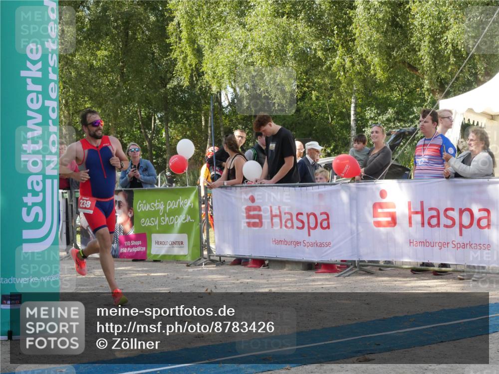 07.09.2025 - 19. Norderstedt Triathlon Zöllner http://msf.ph/oto/8783426 07.09.2025 11:54:58 Ziel 238 meine-sportfotos.de