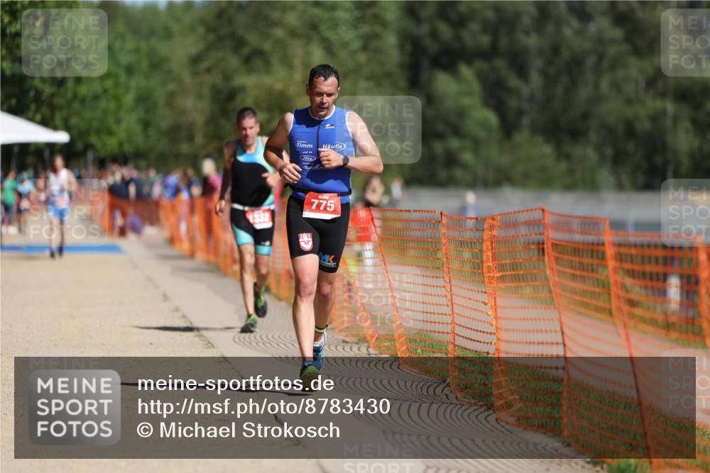 07.09.2025 - 19. Norderstedt Triathlon Michael Strokosch http://msf.ph/oto/8783430 07.09.2025 12:14:38 Laufen 775, 1332 meine-sportfotos.de