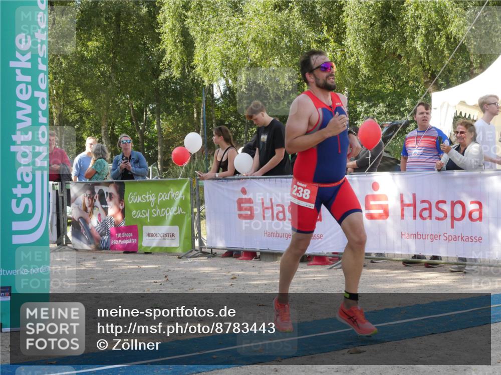 07.09.2025 - 19. Norderstedt Triathlon Zöllner http://msf.ph/oto/8783443 07.09.2025 11:54:59 Ziel 238 meine-sportfotos.de