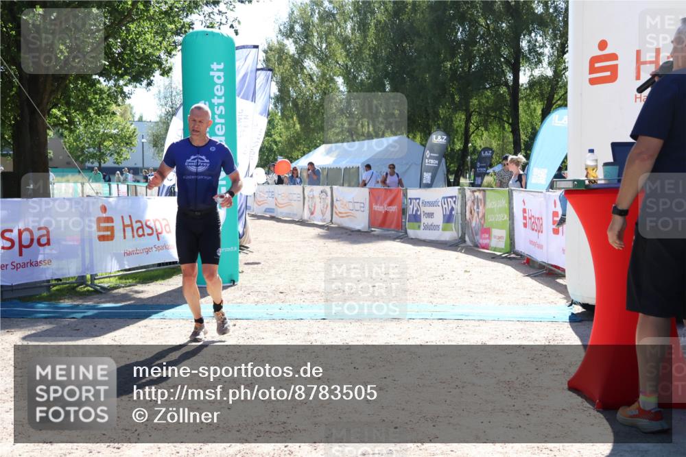 07.09.2025 - 19. Norderstedt Triathlon Zöllner http://msf.ph/oto/8783505 07.09.2025 15:13:09 Ziel 1467 meine-sportfotos.de