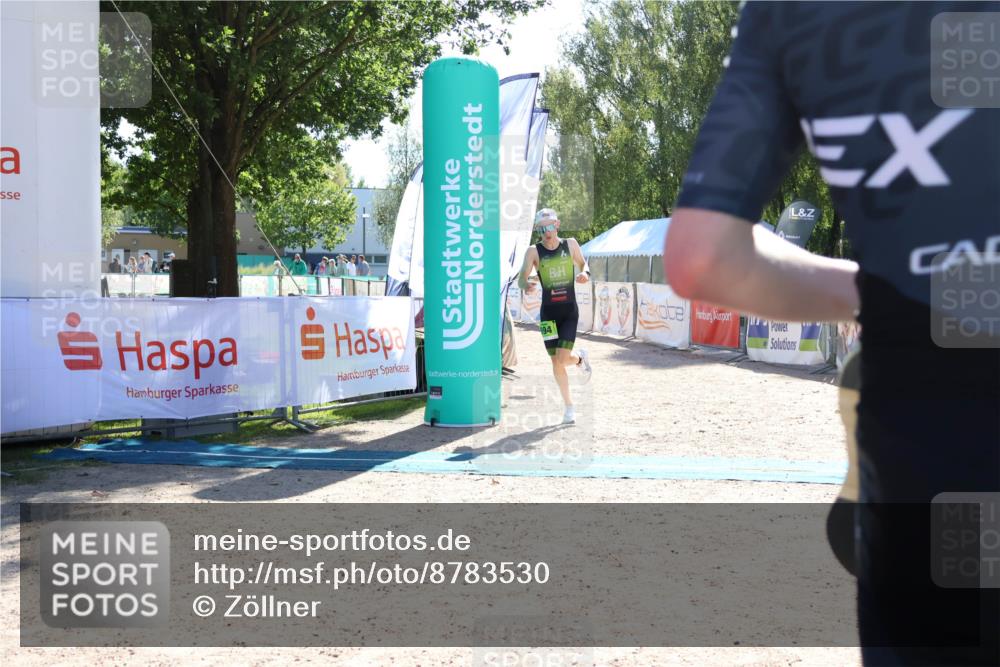 07.09.2025 - 19. Norderstedt Triathlon Zöllner http://msf.ph/oto/8783530 07.09.2025 15:14:08 Ziel 994 meine-sportfotos.de
