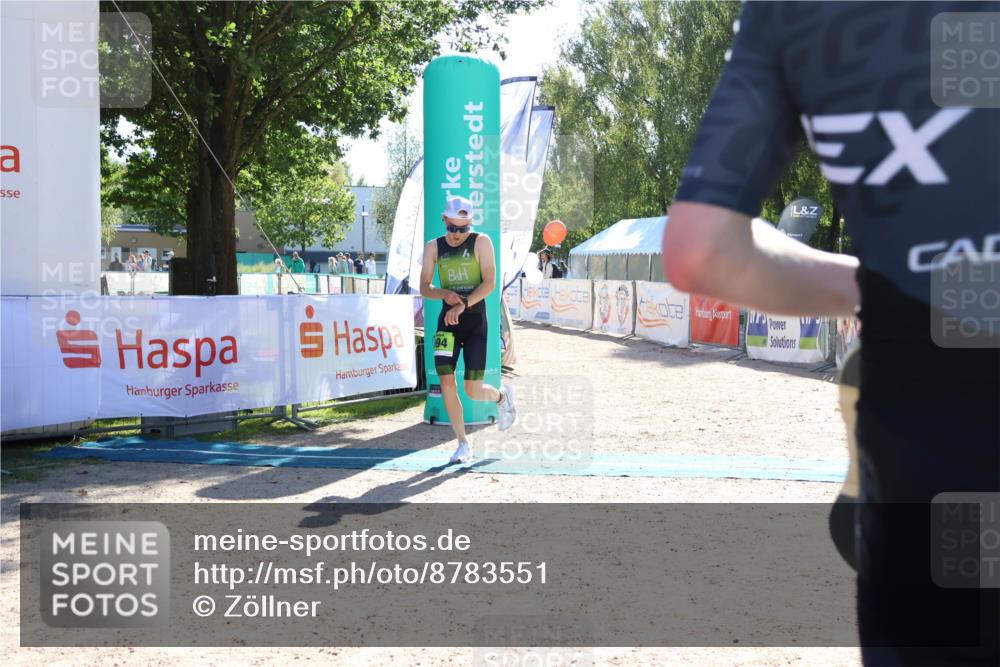07.09.2025 - 19. Norderstedt Triathlon Zöllner http://msf.ph/oto/8783551 07.09.2025 15:14:09 Ziel 994 meine-sportfotos.de