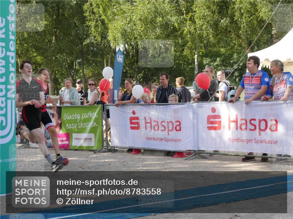 07.09.2025 - 19. Norderstedt Triathlon Zöllner http://msf.ph/oto/8783558 07.09.2025 11:57:41 Ziel 1162, 1199 meine-sportfotos.de
