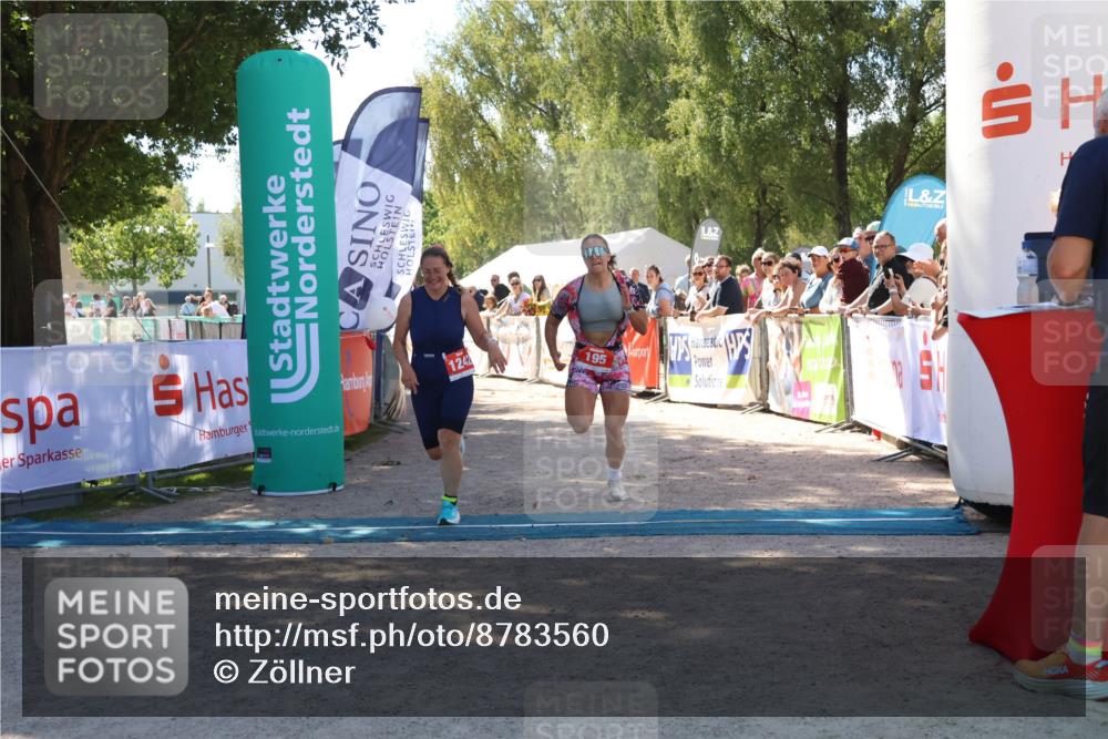 07.09.2025 - 19. Norderstedt Triathlon Zöllner http://msf.ph/oto/8783560 07.09.2025 13:05:15 Ziel 195, 1242 meine-sportfotos.de