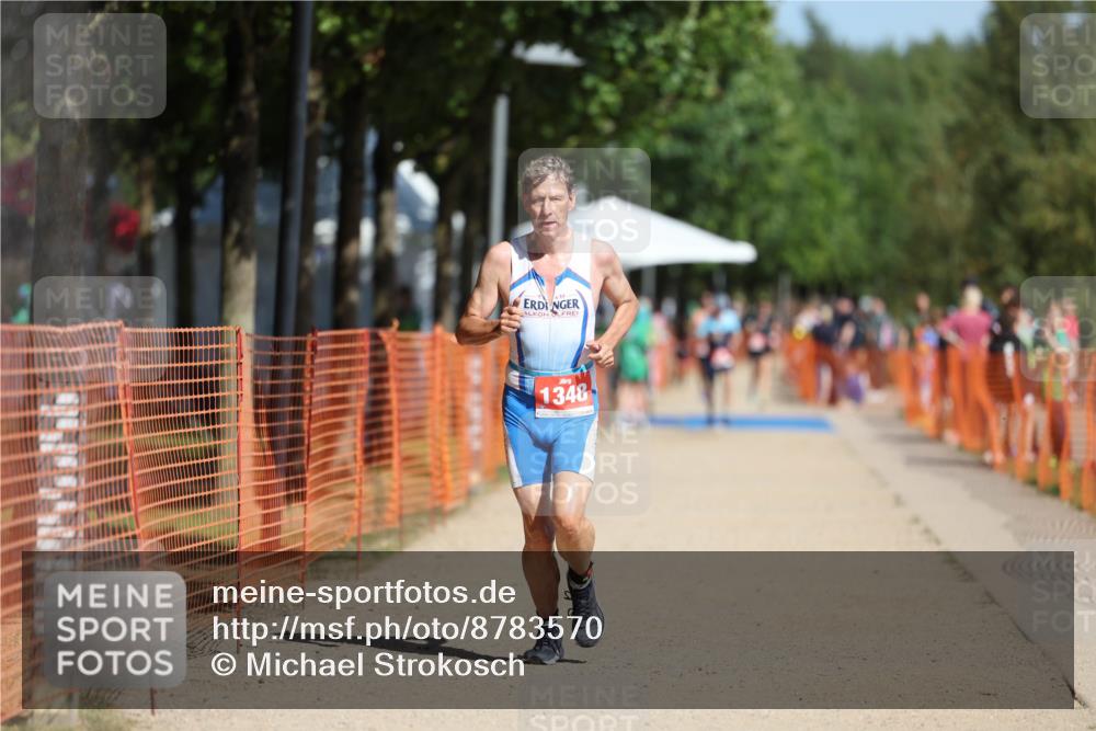07.09.2025 - 19. Norderstedt Triathlon Michael Strokosch http://msf.ph/oto/8783570 07.09.2025 12:14:53 Laufen 1348 meine-sportfotos.de