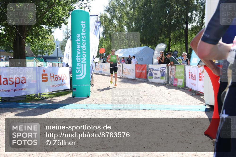 07.09.2025 - 19. Norderstedt Triathlon Zöllner http://msf.ph/oto/8783576 07.09.2025 15:14:26 Ziel 1006 meine-sportfotos.de