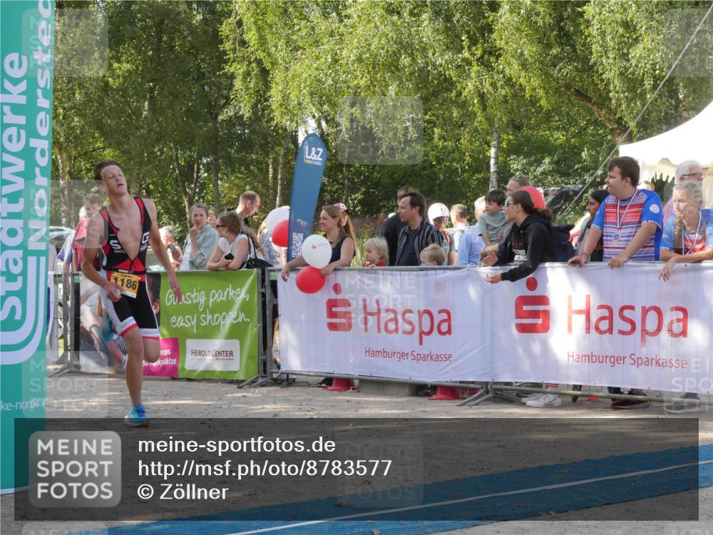 07.09.2025 - 19. Norderstedt Triathlon Zöllner http://msf.ph/oto/8783577 07.09.2025 11:58:13 Ziel 1179, 1186 meine-sportfotos.de