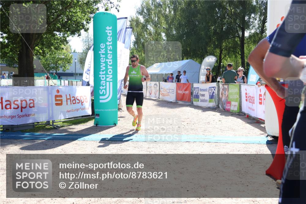 07.09.2025 - 19. Norderstedt Triathlon Zöllner http://msf.ph/oto/8783621 07.09.2025 15:14:28 Ziel 1006 meine-sportfotos.de